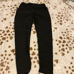 Cinched butt TikTok leggings